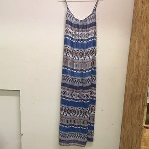 Tribal pattern sleeveless maxi dress